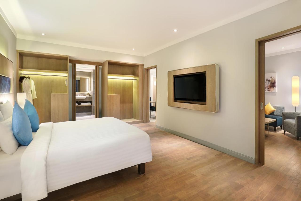 Novotel Mangga Dua Square Hotel