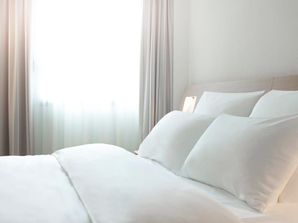 Novotel Mangga Dua Square Hotel