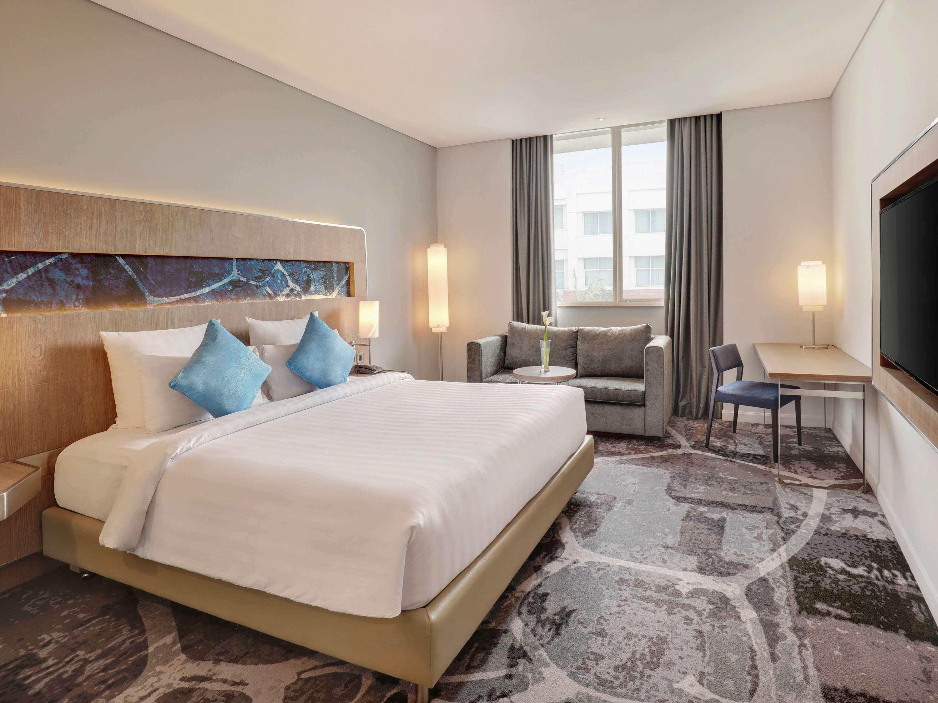 Novotel Mangga Dua Square Hotel 4*