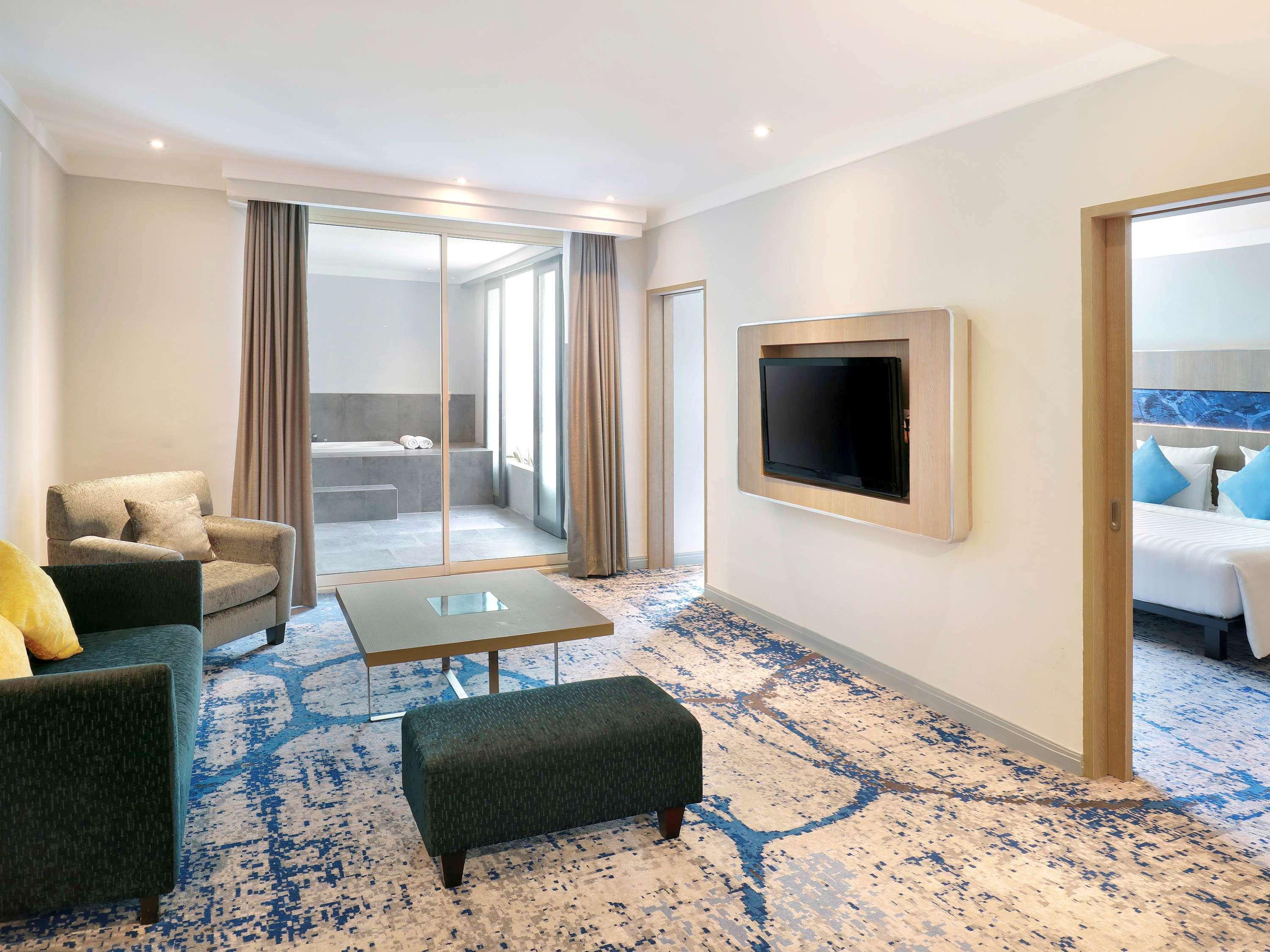 Novotel Mangga Dua Square