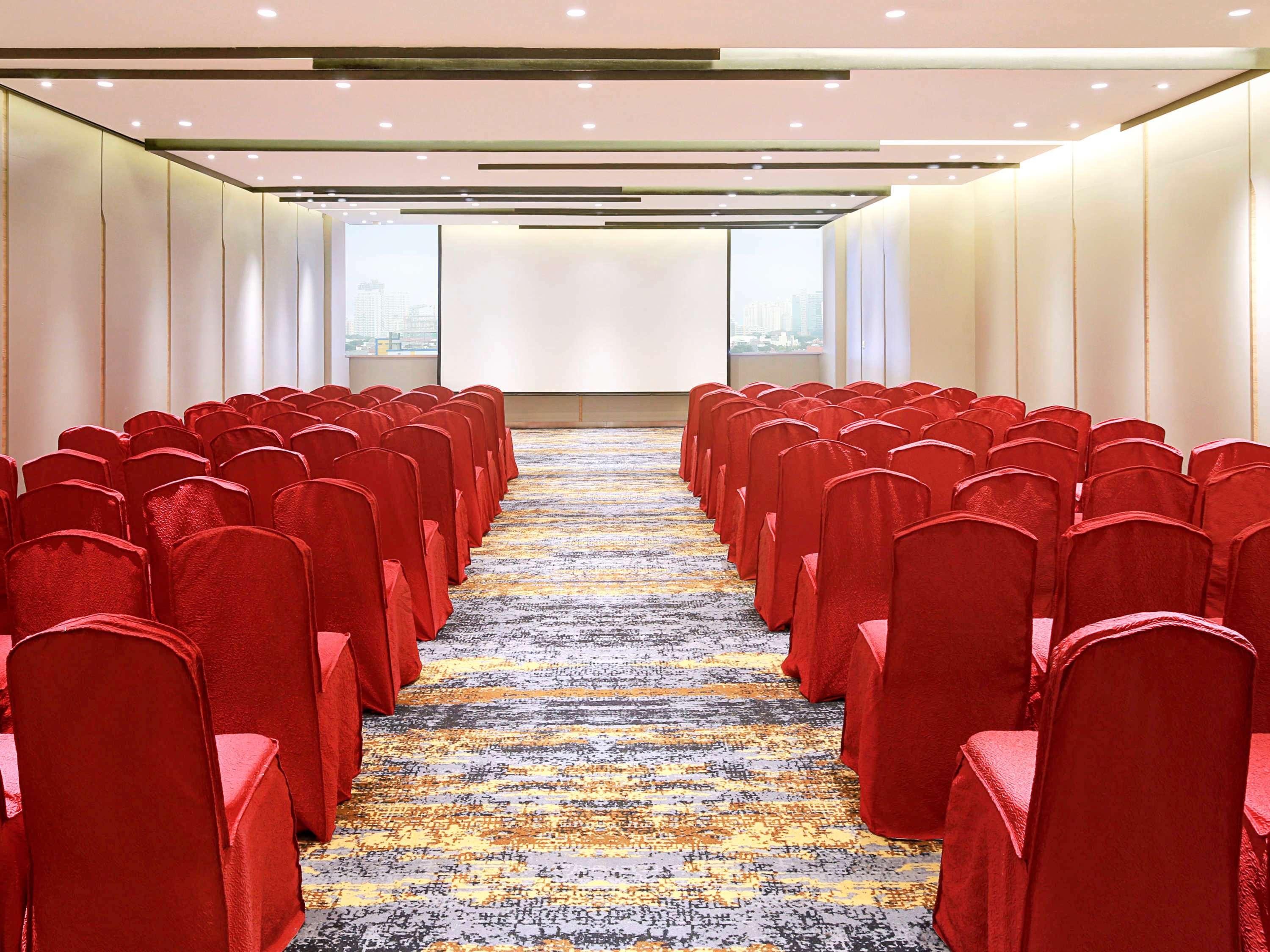 Novotel Mangga Dua Square Hotel