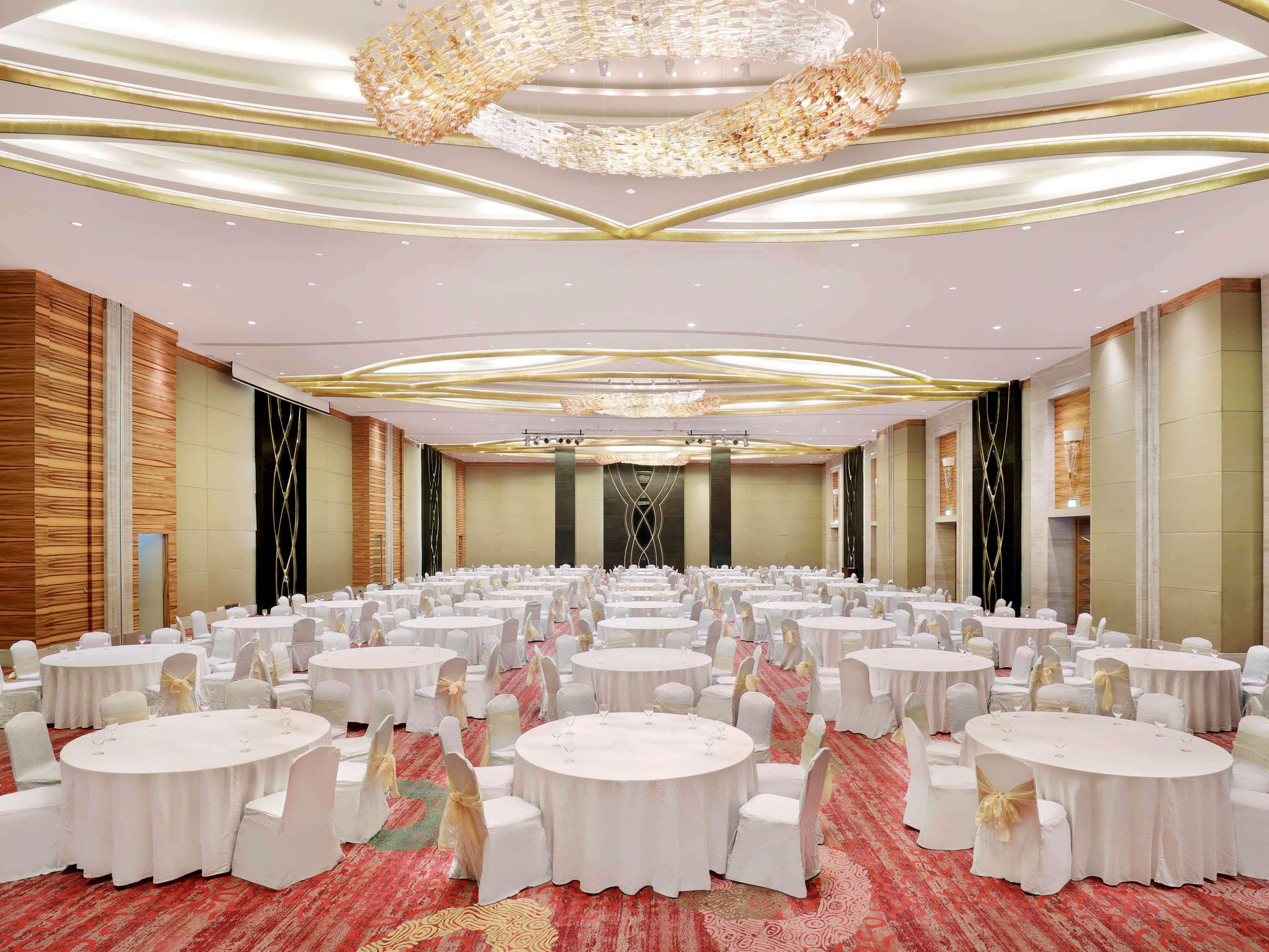 Hotel Novotel Mangga Dua Square 4*
