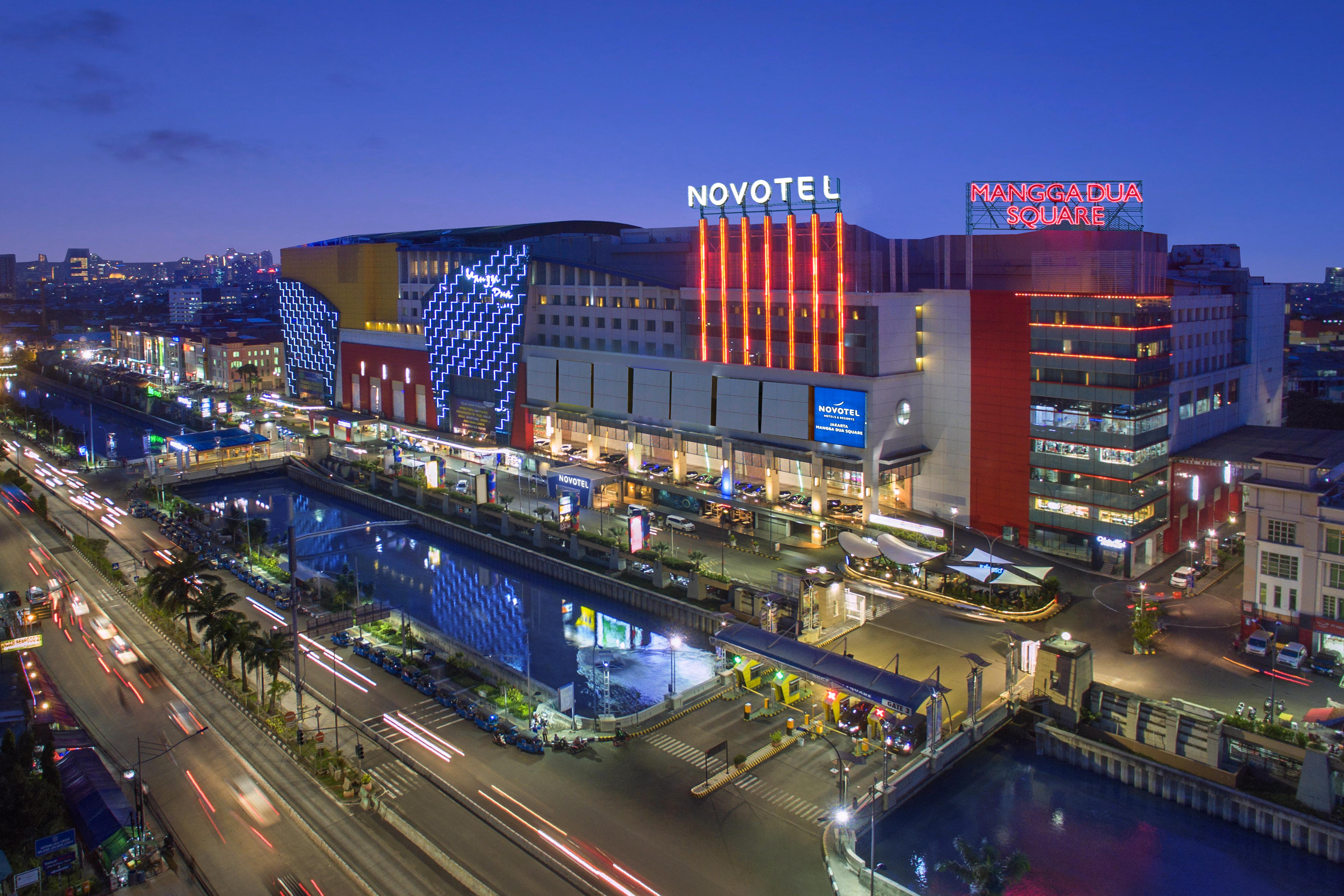 Hotel Novotel Mangga Dua Square 4*